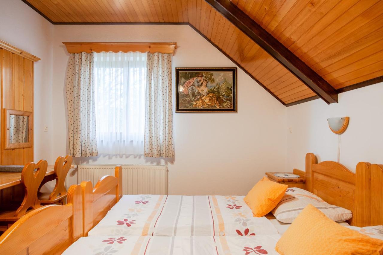Farmstay&Glamping Visocnik Ljubno ภายนอก รูปภาพ