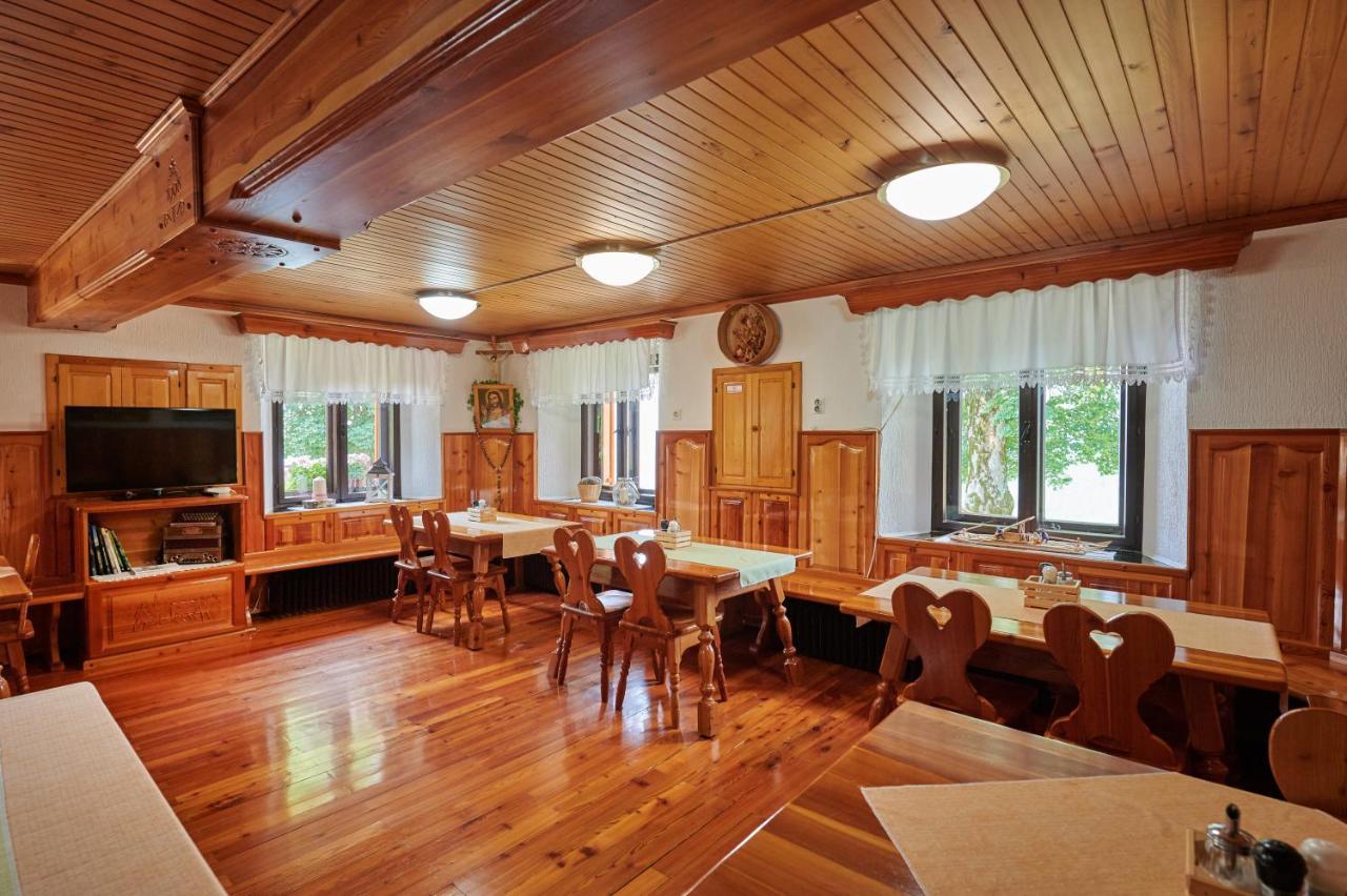 Farmstay&Glamping Visocnik Ljubno ภายนอก รูปภาพ